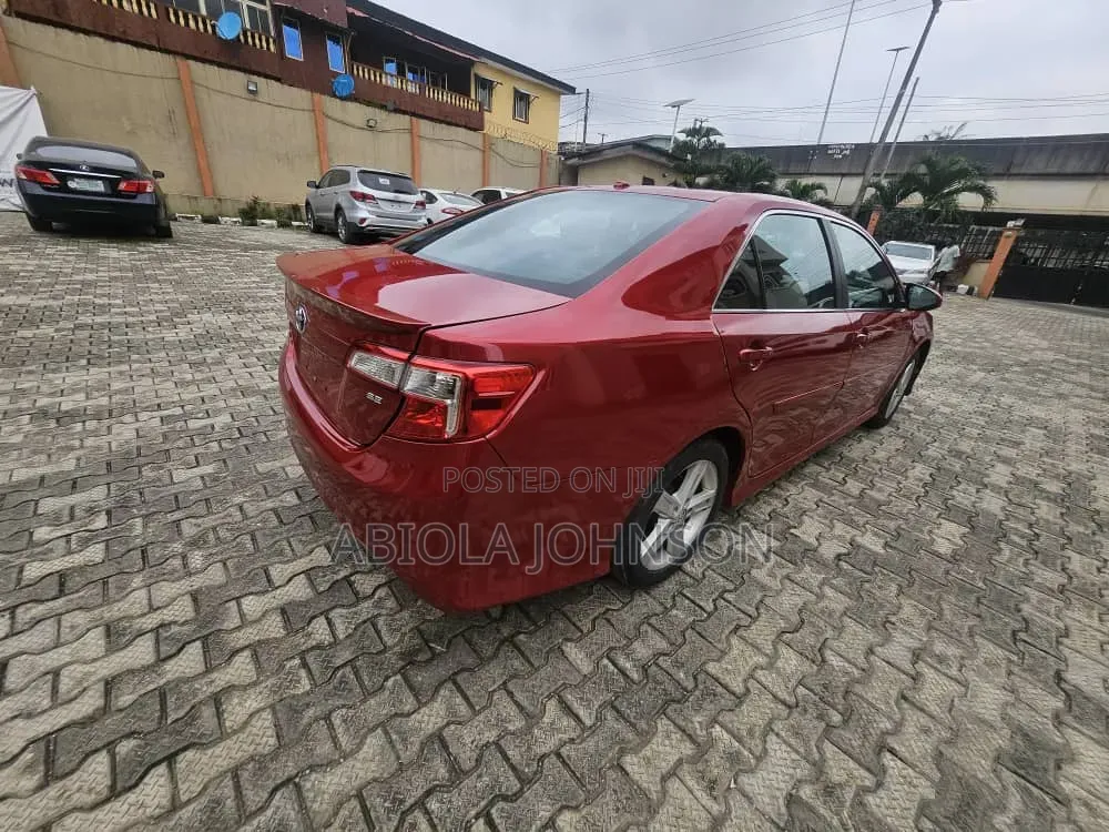 Toyota Camry 2014 Red