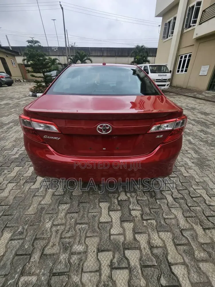 Toyota Camry 2014 Red