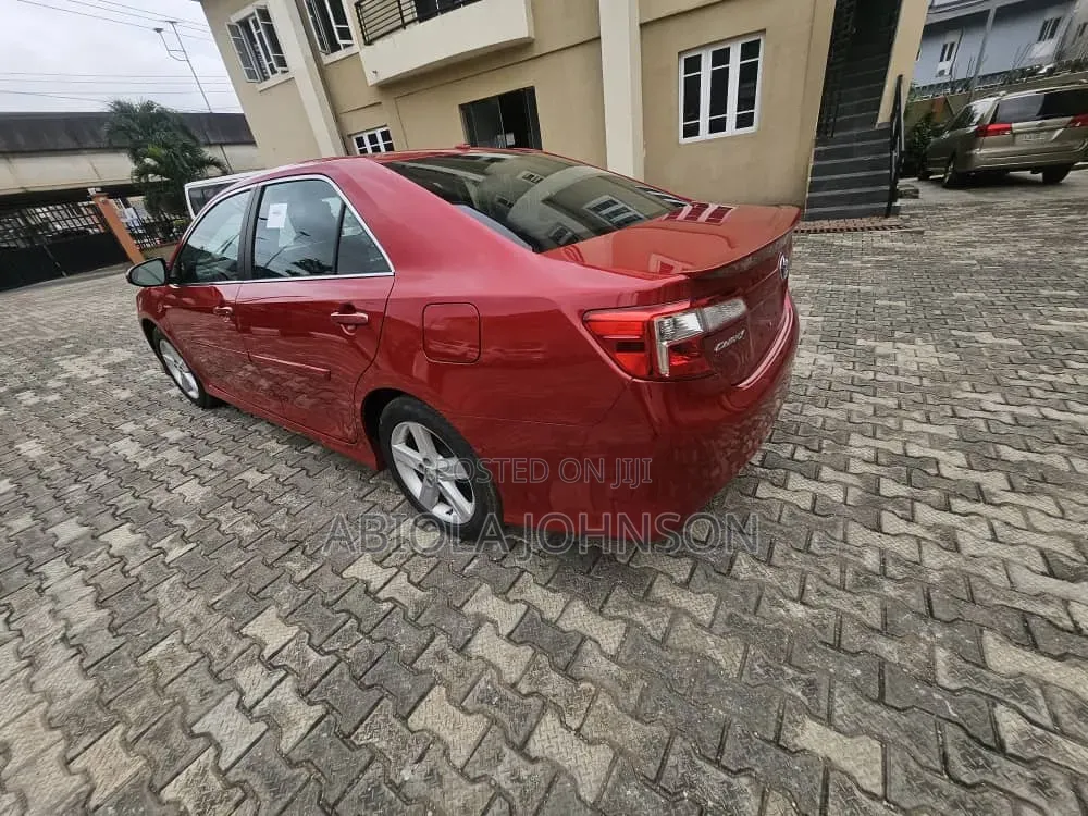 Toyota Camry 2014 Red