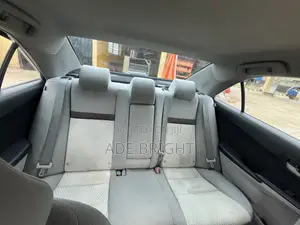 Toyota Camry L 4dr Sedan (2.5L 4cyl 6A) 2012 Gray