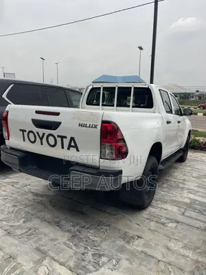 New Toyota Hilux 2026 White
