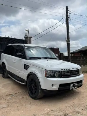 Land Rover Range Rover Sport HSE 4x4 (5.0L 8cyl 6A) 2012 White