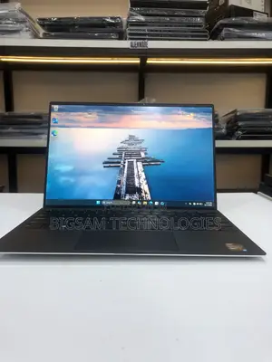Laptop Alienware 16 Aurora 32GB Intel Core i7 SSD 1T