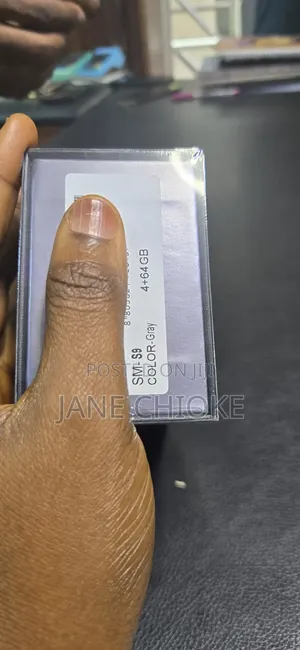 New Samsung Galaxy S9 64 GB Gray