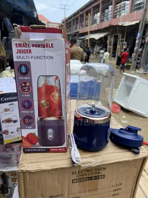 Multi-Function Portable Juicer Smoothie Blender (Rechargeable)