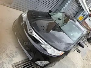 Toyota Camry XLE 4dr Sedan (2.5L 4cyl 6A) 2012 Black