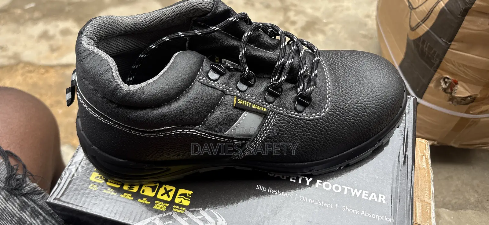 Safety Master Boot