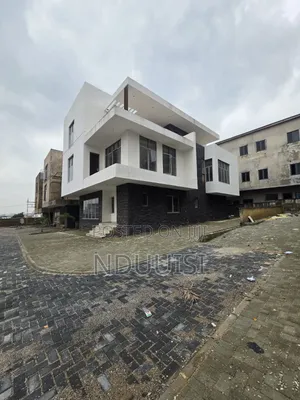 5bdrm Duplex in Wuye for sale