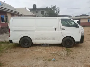 Trucks and Vans Hire for Delivery