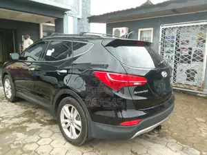 Hyundai Santa Fe 2013 Black