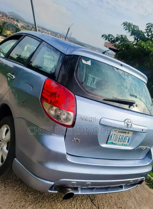 Toyota Matrix 2004