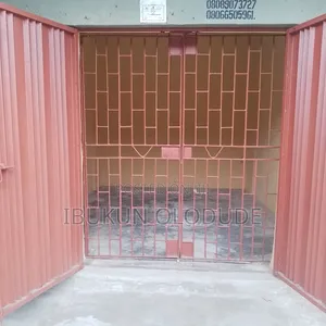 Groundflr Lock Up Shop WTH Band a Light, Security to Let at Pen Cinema