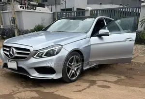 Mercedes-Benz E350 Base 4Matic Sedan AWD (3.5L 6cyl 7A) 2013 Blue