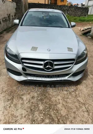 Mercedes-Benz C300 2016 Silver