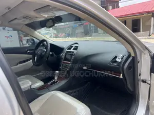 Lexus ES 350 2011 Silver