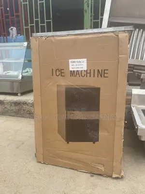 Ice Cube Machine 45 Cubes