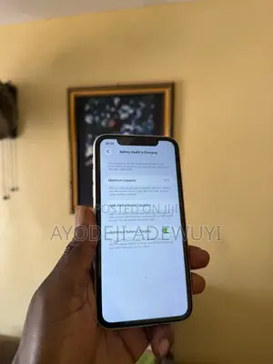 Apple iPhone 11 64 GB White
