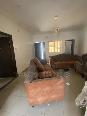 2bdrm Block of Flats in Ist Avenue Gwarinpa, Bunkoro for rent