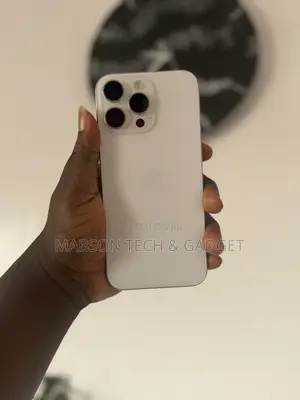 Apple iPhone 16 Pro Max 256 GB White