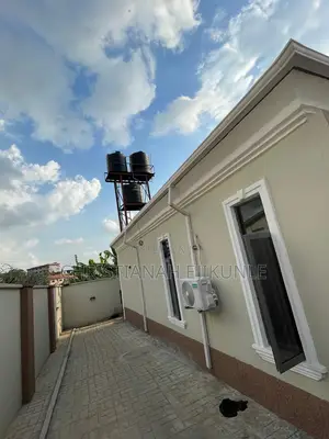 3bdrm Bungalow in Eleyele for sale