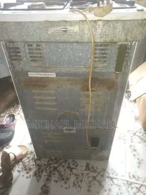 Gas Cooker With Ovens