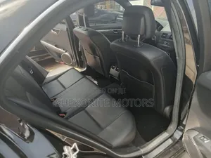 Mercedes-Benz C300 2011 Black