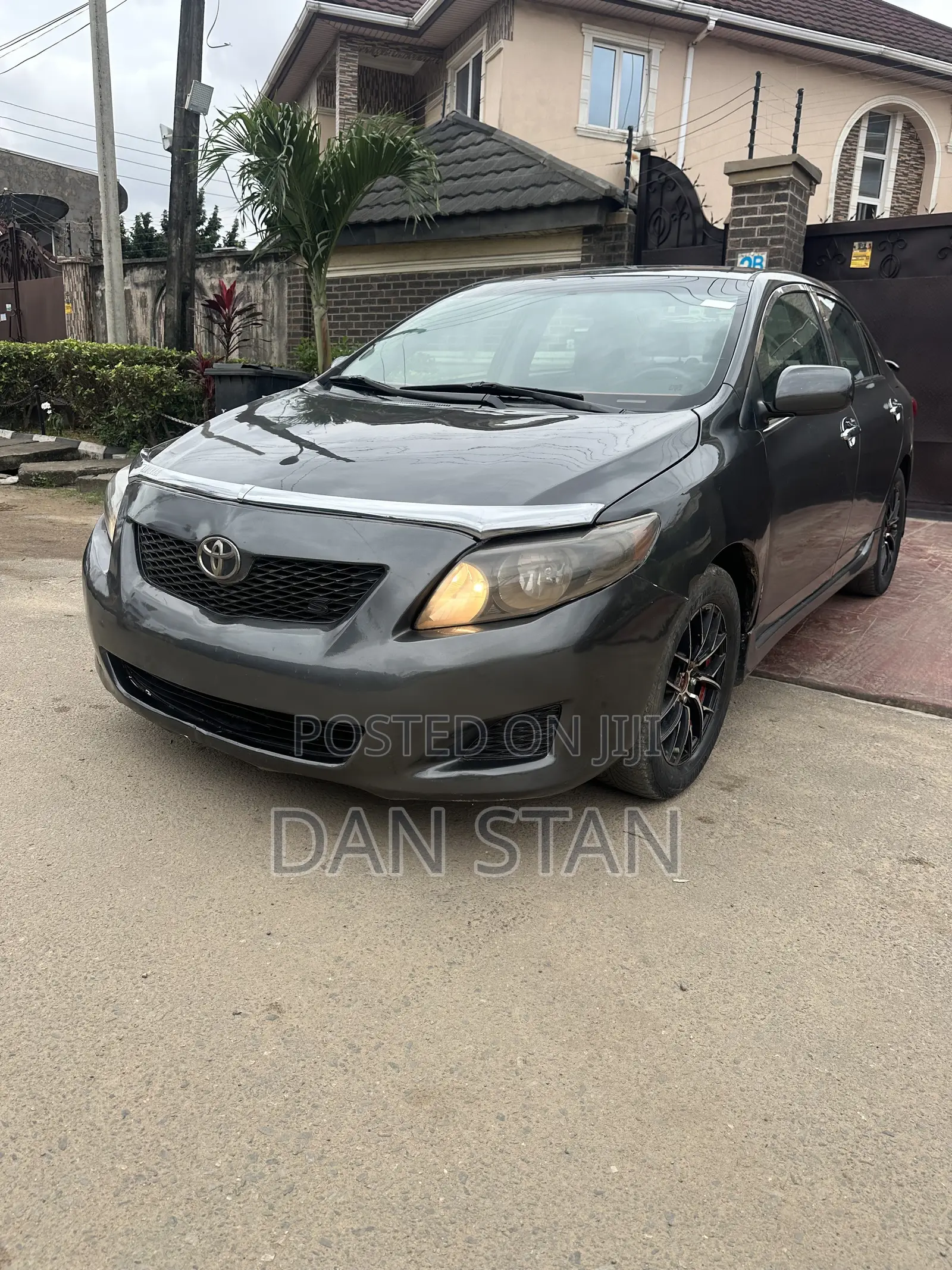 Toyota Corolla 2009 Gray