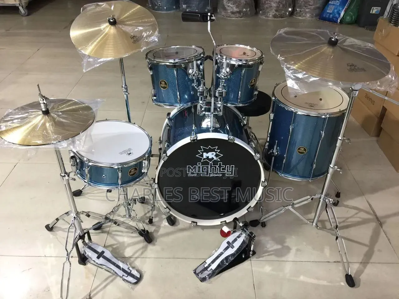 Professional 5 Set of Might Drum Set