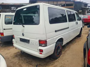 Volkswagen Transporter 2003 White