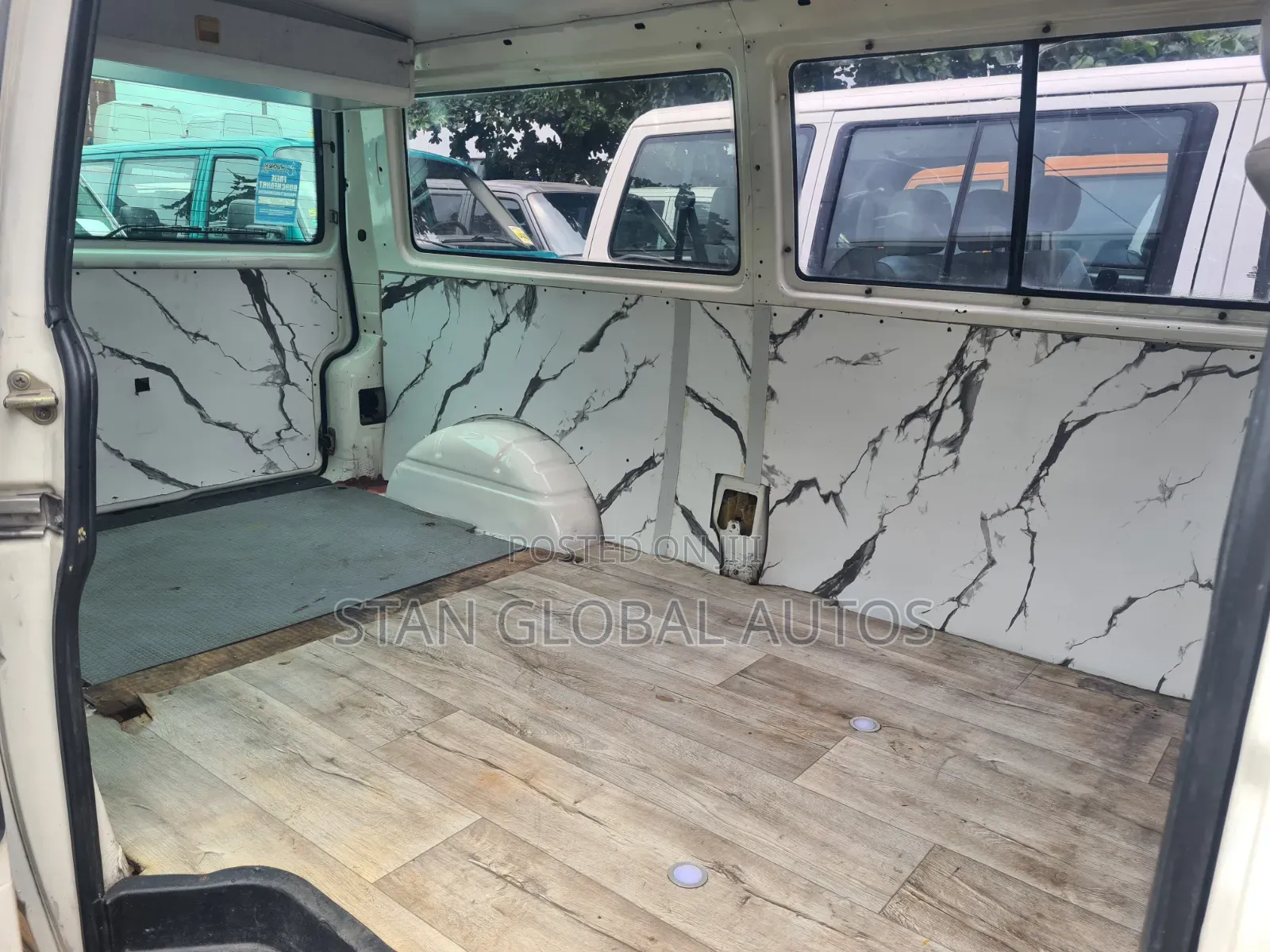 Volkswagen Transporter 2003 White