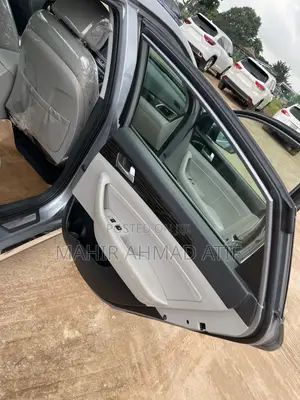 Hyundai Sonata Limited Sedan FWD (2.4L 4cyl 6A) 2017 Silver