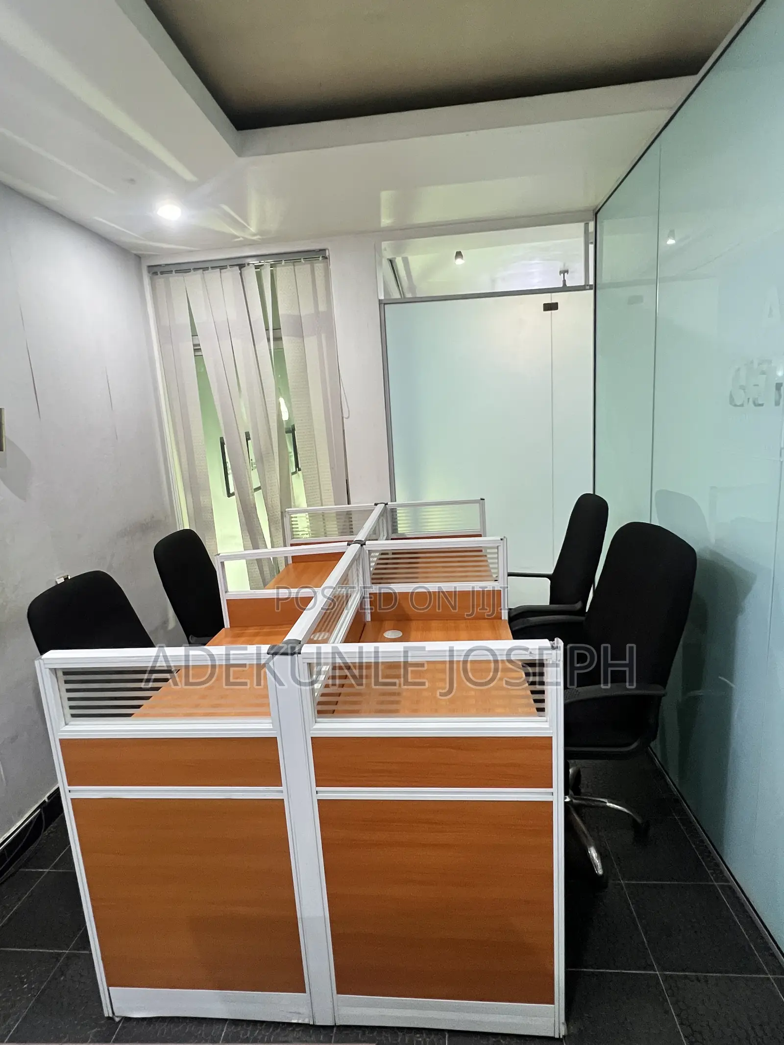 4 Sectional Office Table