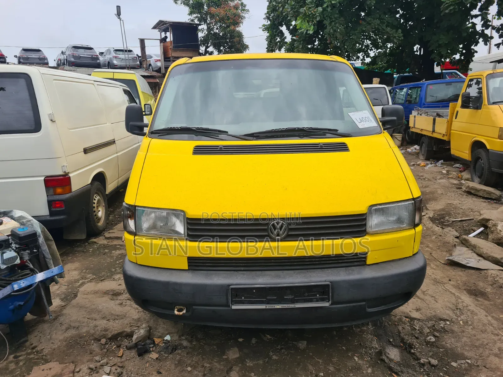 Volkswagen Transporter 2003 Yellow