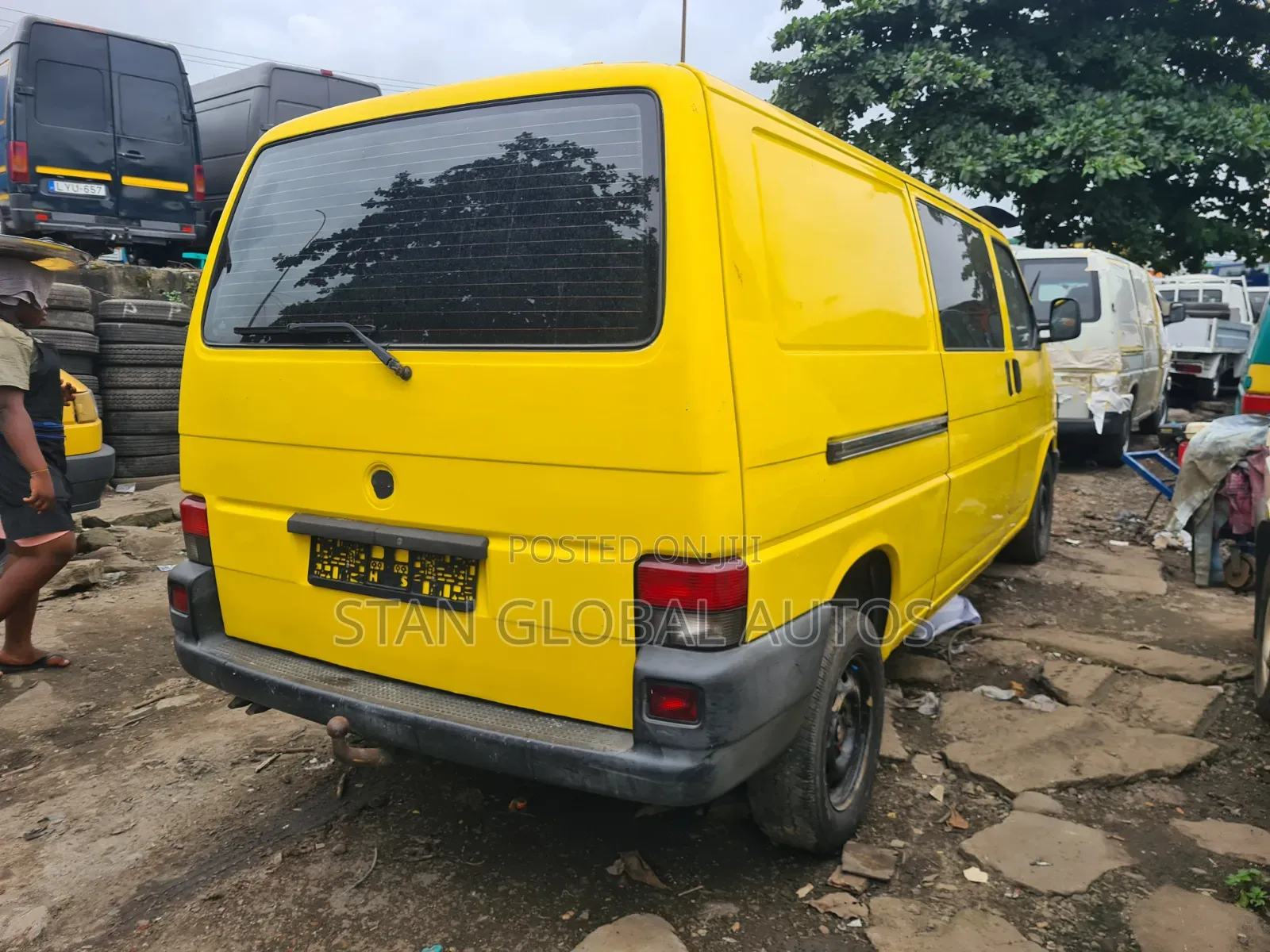 Volkswagen Transporter 2003 Yellow