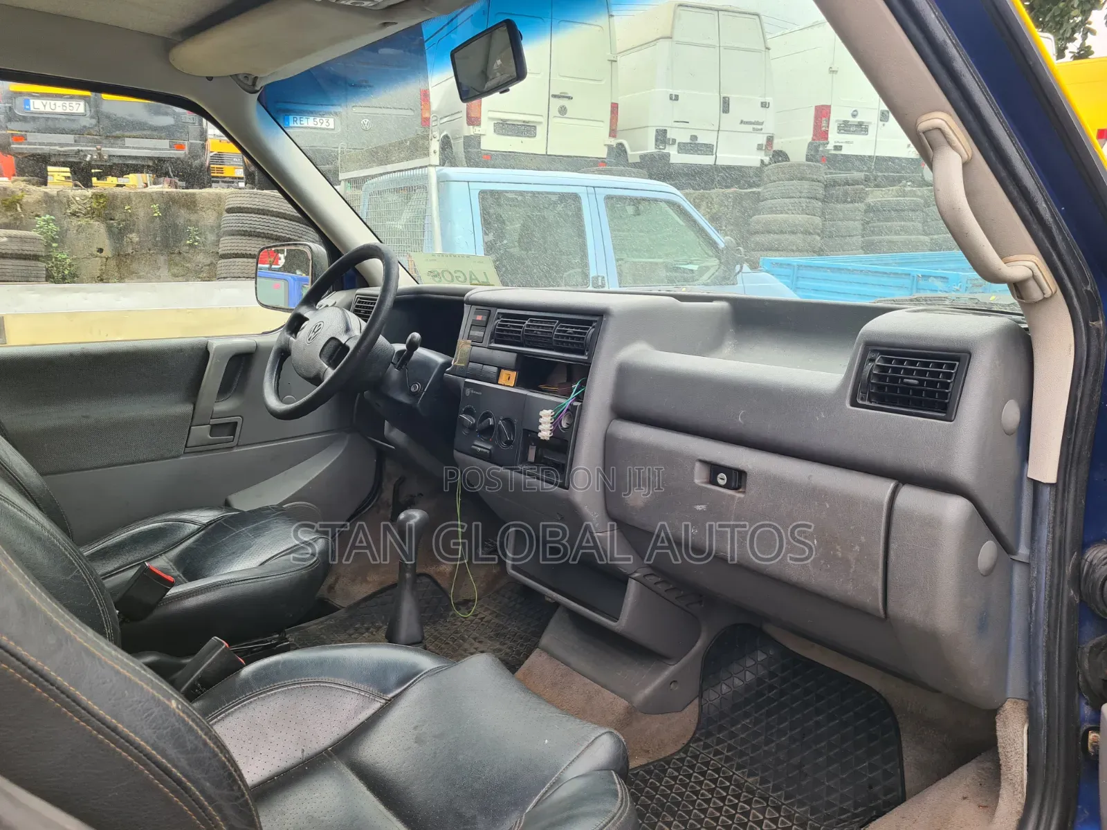 Volkswagen Transporter 2003 Yellow