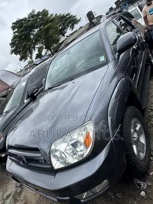 Toyota 4-Runner Limited V8 4x4 2005 Gray