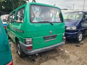 Volkswagen Transporter 2003 Green