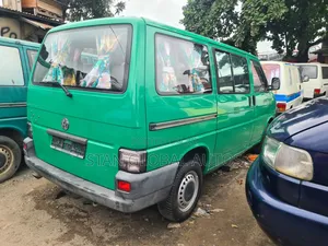 Volkswagen Transporter 2003 Green