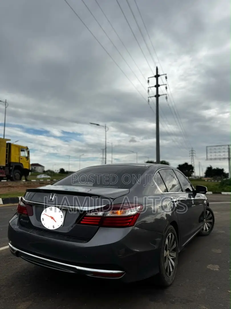 Honda Accord 2017 Gray