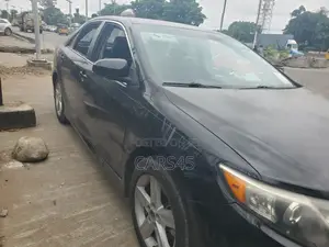 Toyota Camry SE 4dr Sedan (2.5L 4cyl 6A) 2013 Black