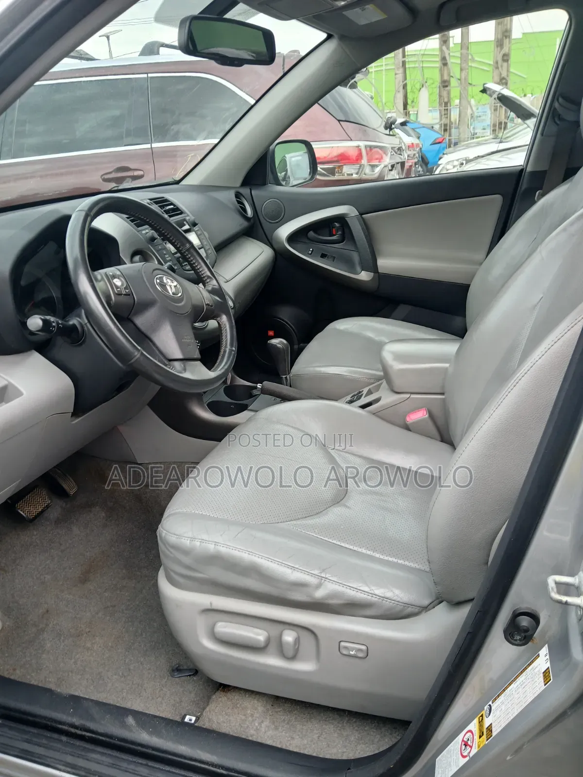 Toyota RAV4 2010 Silver
