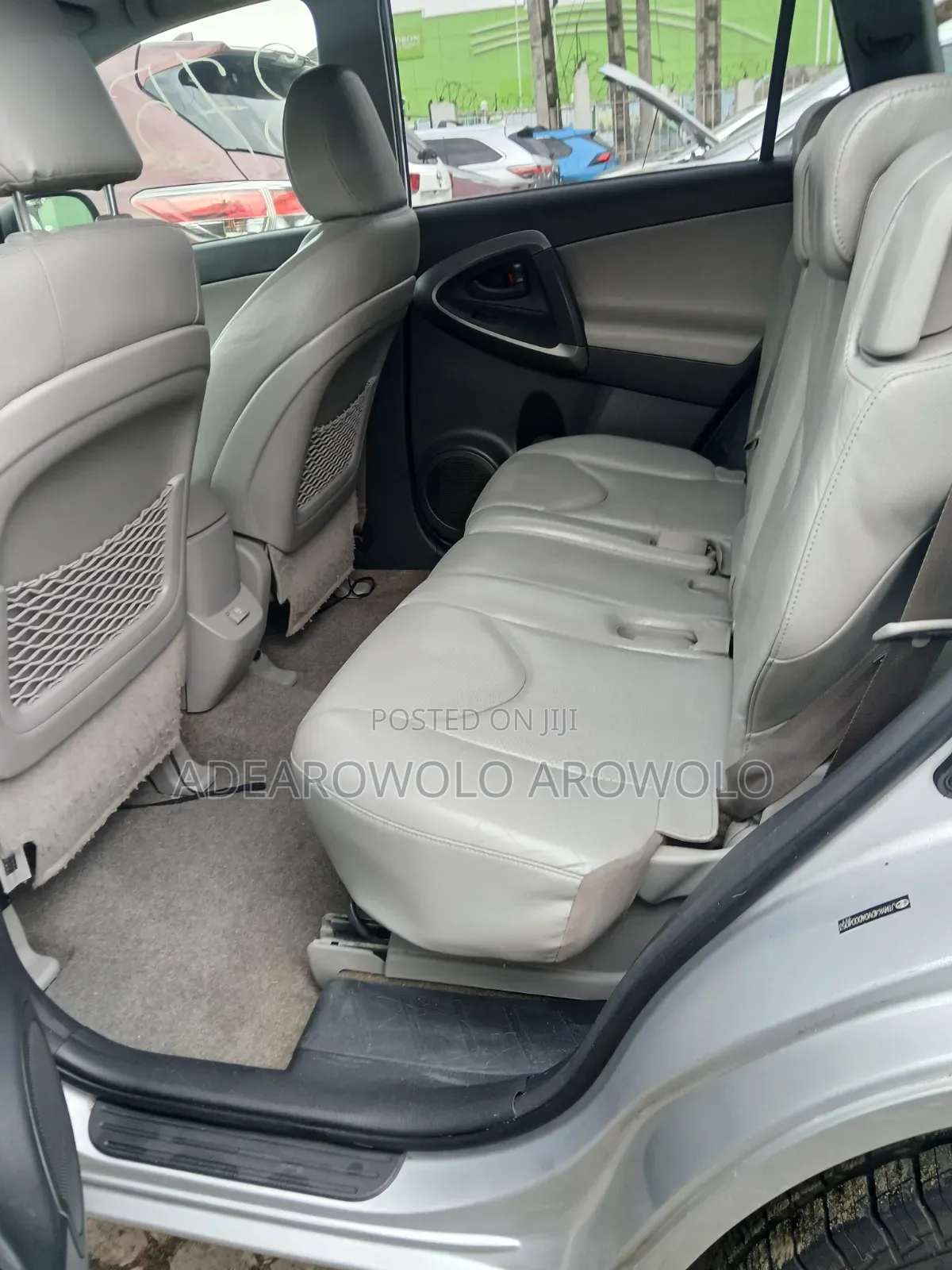 Toyota RAV4 2010 Silver