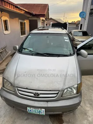 Toyota Sienna 2001 Silver