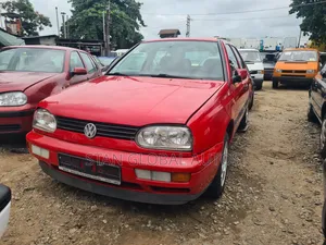 Volkswagen Golf 2002 Red