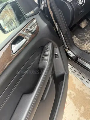 Mercedes-Benz M Class ML350 4MATIC 4dr SUV AWD (3.5L 6cyl 7A) 2014