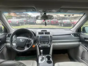 Toyota Camry LE 4dr Sedan (2.5L 4cyl 6A) 2013 White