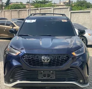 Toyota Highlander 2024 Blue