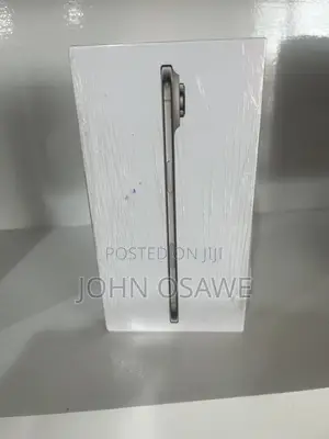 New Apple iPhone 16 Plus 128 GB White