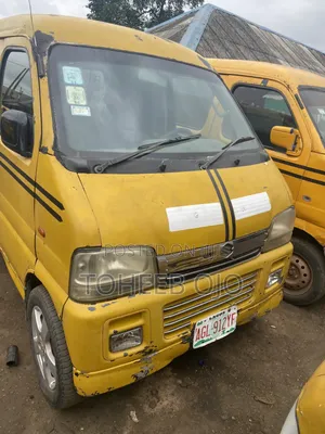 Volkswagen Transporter 1995 Yellow