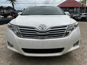 Toyota Venza AWD 2011 Gray